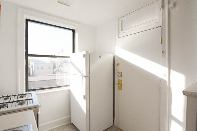 2334 N Spaulding Ave Unit B3
