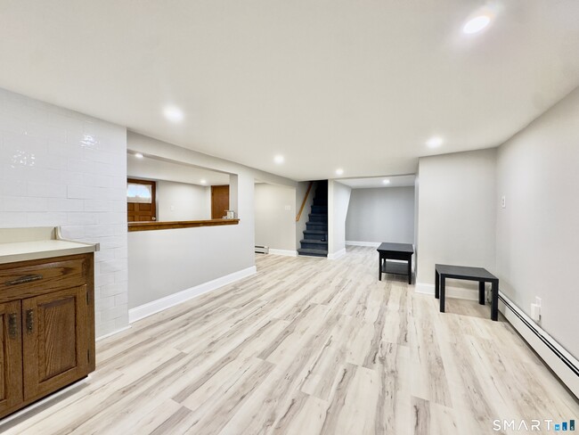 Photo - 96 Knickerbocker Ave