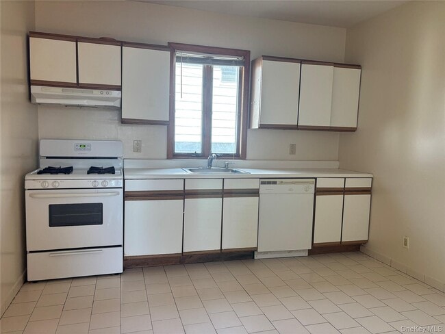 Photo - 47 Hartwell Pl