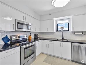 Building Photo - 3372 NE 191st St Rental