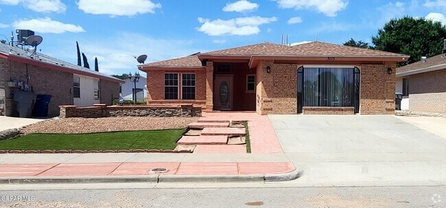 Building Photo - 3115 Sal Berroteran Dr Rental
