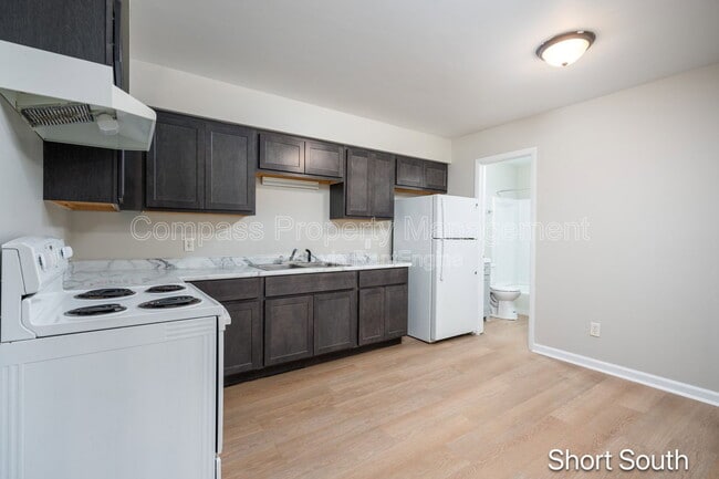 1605 Bacon Ave Unit 8