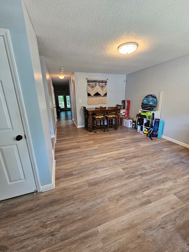 Photo - 117 Forest Oaks Dr