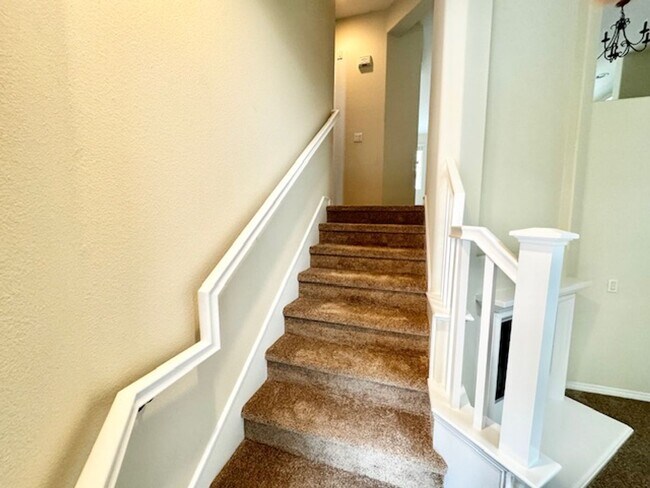 Photo - Three Story Condo for Rent Near Old Town T...