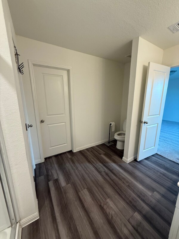 Photo - 107 Waterbuck Lp