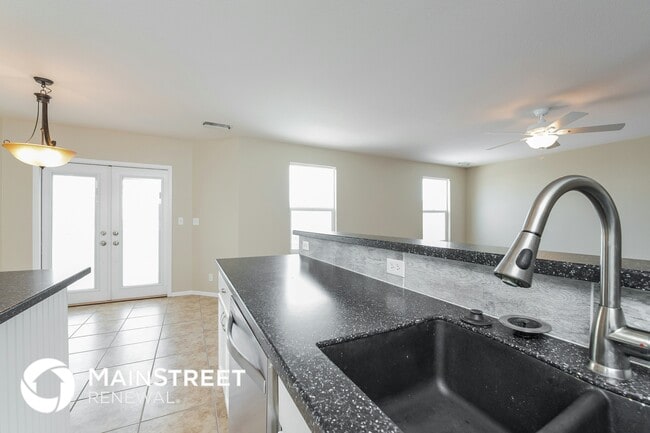 Photo - 13872 Lilac St