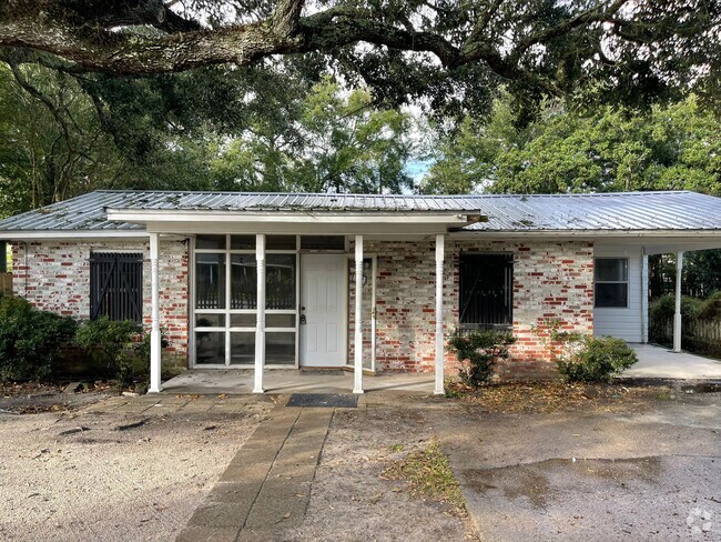 Building Photo - 1817 Parsley Ave Rental