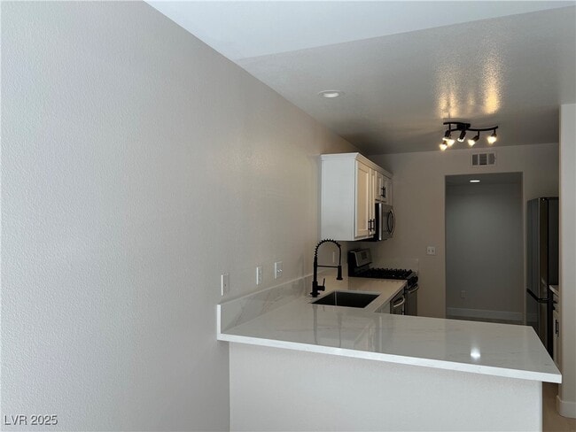 Photo - 10133 Quaint Tree St