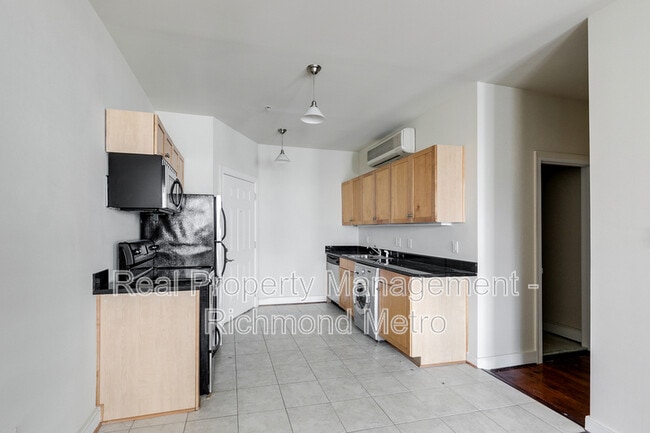 Photo - 1321 1/2 E. Main St. Unit 311