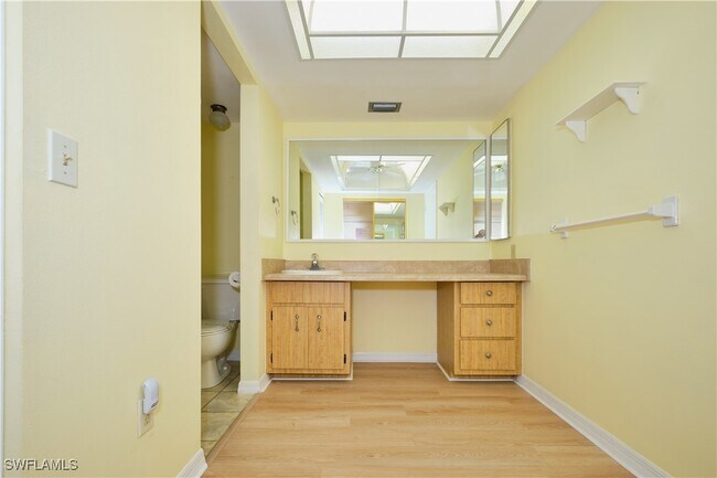 Building Photo - 12481 McGregor Blvd Unit 17