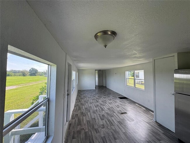 Photo - 7306 Ismail Rd