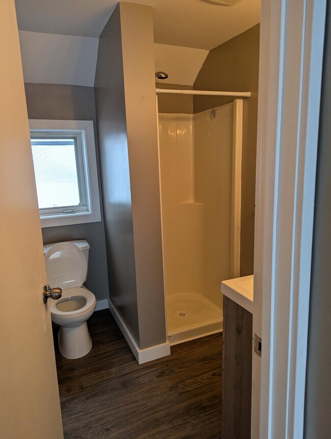 Photo - 1 Bedroom Upper Unit – $1,199/month + 50% ... Unit B (Upper)