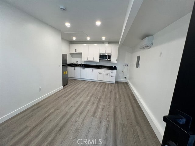 Photo - 19849 Gresham St