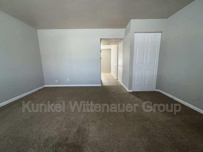 Photo - 201 W Wesley Dr