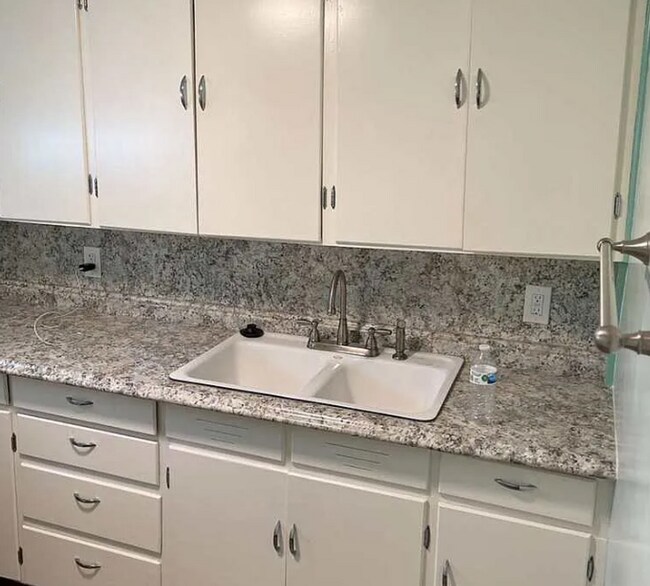 Photo - 1017 18th St Unit 2