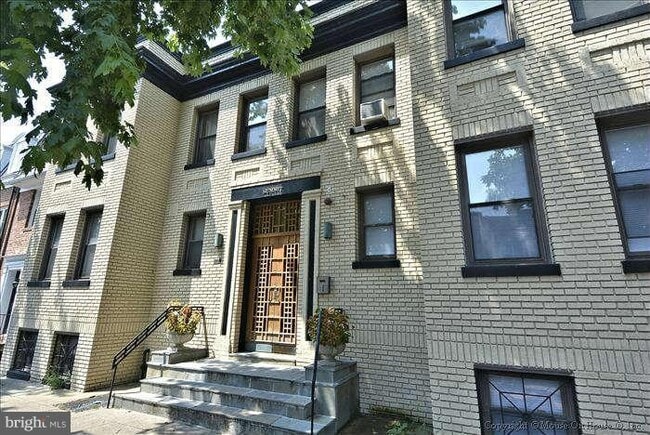 Photo - 1318 35th St NW Unit 3 BR 2 BA Georgetown Univ