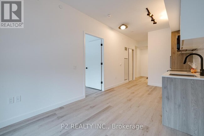 Photo - 1635 Military Trail Unité 336