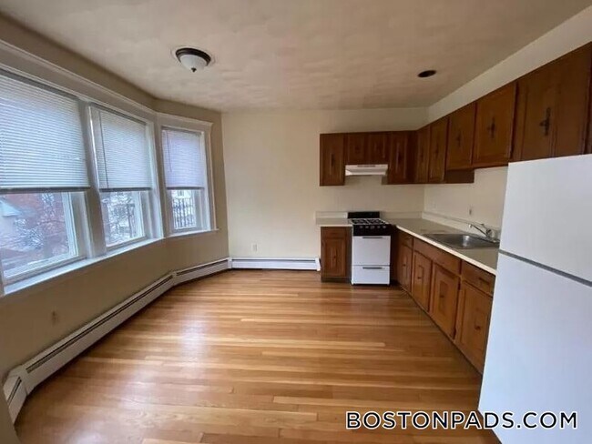 Photo - 44 Estes St Unit 8