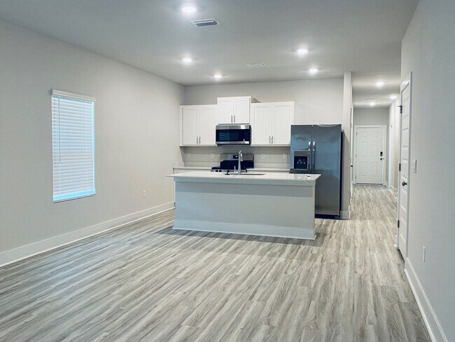 Photo - 9908 Starling Dr