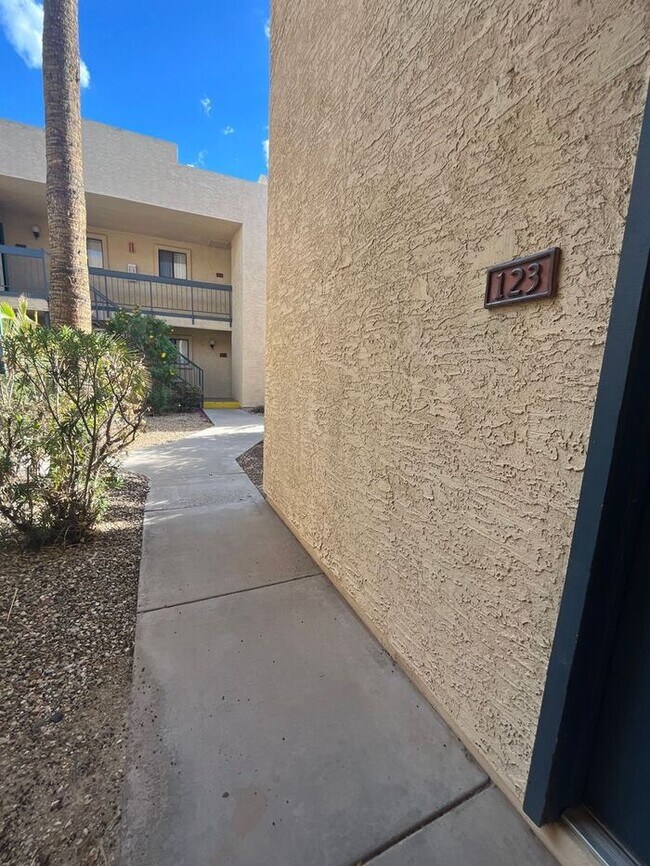 Photo - Welcome Home to El Diablo Apartments – 1 Bedroom in the Heart of Tempe!