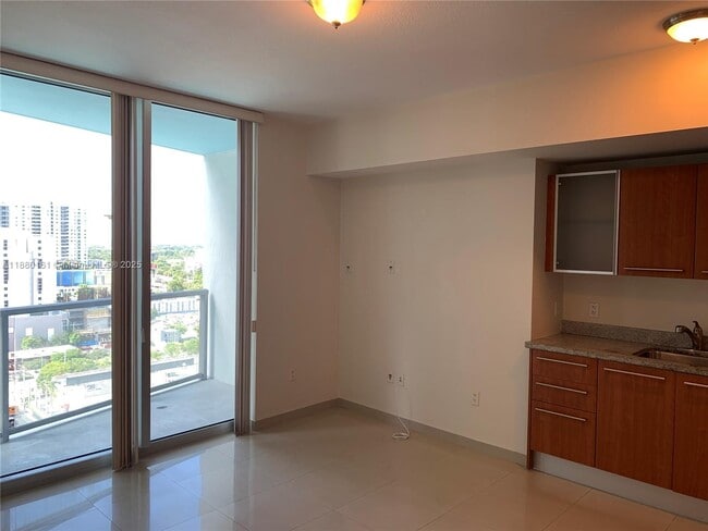 Photo - 185 SW 7th St Unit 1606