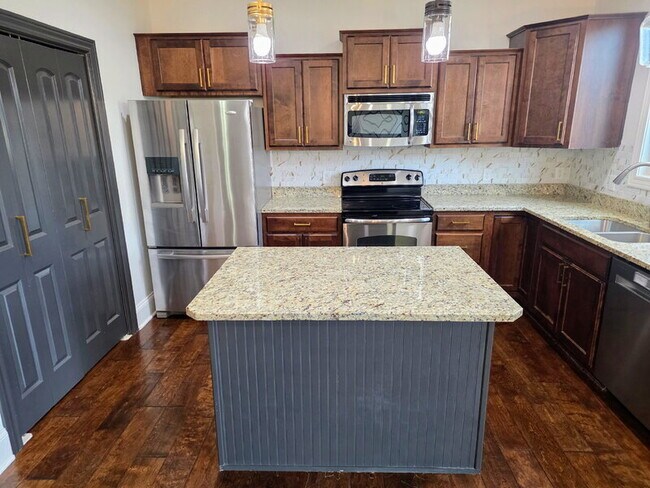 Photo - 3701 161st St