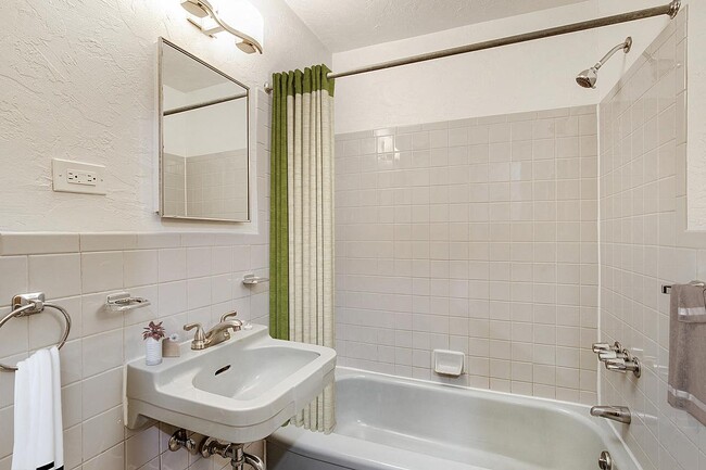 Photo - 1200 St. Paul St. Apartments