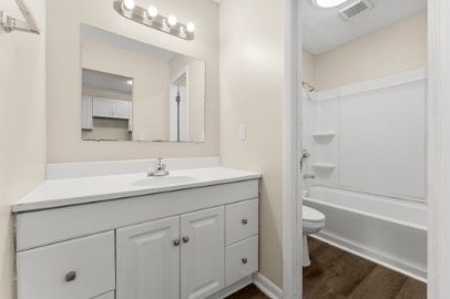 Photo - Caladium Apartments