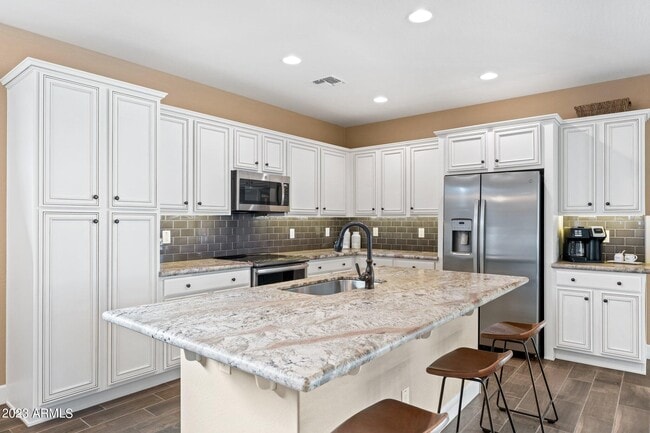 Building Photo - 4456 Covered Wagon Trl