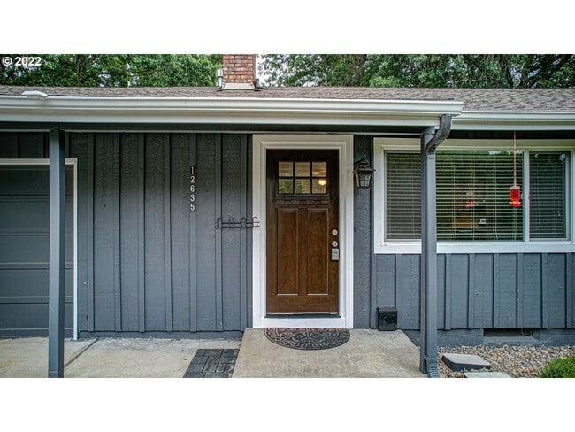Photo - Lovely Ranch style home with park like rear fenced yard, Commonwealth lake Park just around the c...