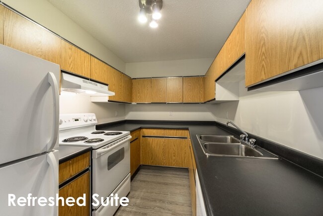 Photo - Warwick Apartments