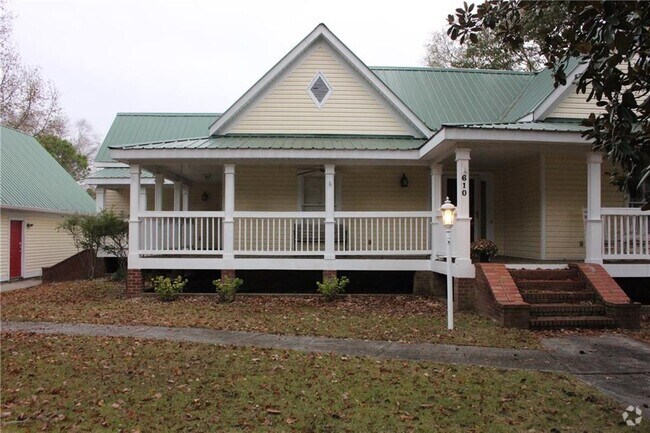 Building Photo - 610 Rock Springs Rd Rental