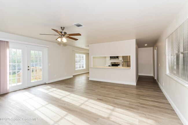 Photo - 2118 Trillo Rd SE