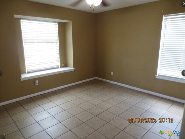 Photo - 205 Avalon Dr