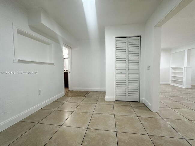 Photo - 2811 NW 88th St Unit 1