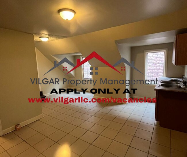 Photo - 4842 Northcote Ave Unidad Upper