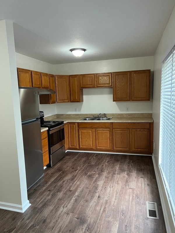 Photo - 800 Lullwater Rd Unit 818