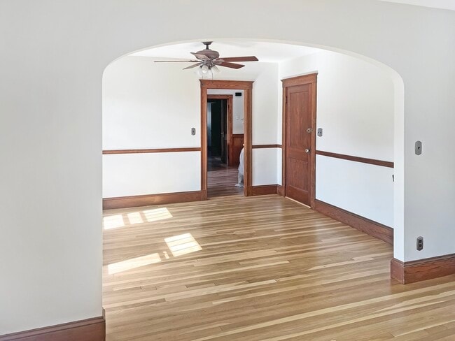 11 Hughes St Unit 2