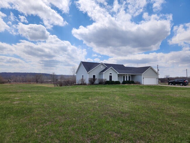 Photo - New price! Enjoy country living and seclus...