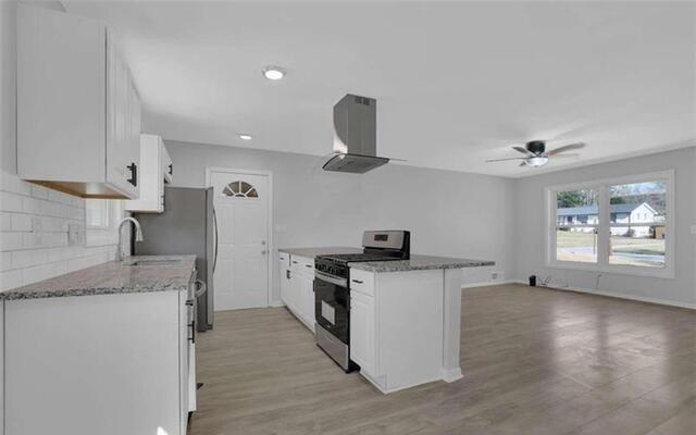 3047 Horse Shoe Dr