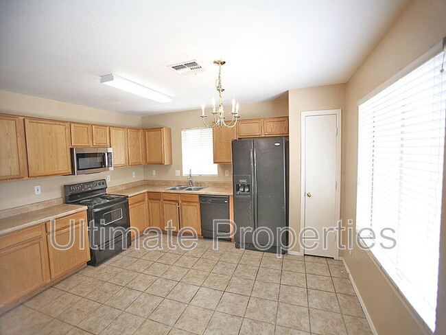 Photo - 12915 W Lawrence Ct