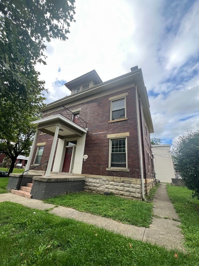 Building Photo - 1778-1800 N 4th St Unit 1786