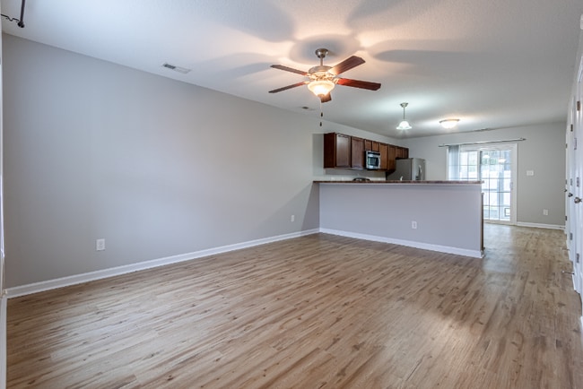 Photo - 133 Glen Cannon Drive