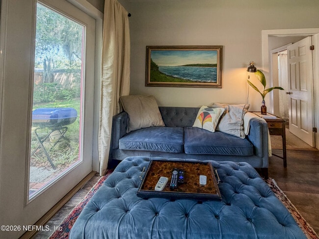 Photo - 3885 Valencia Rd