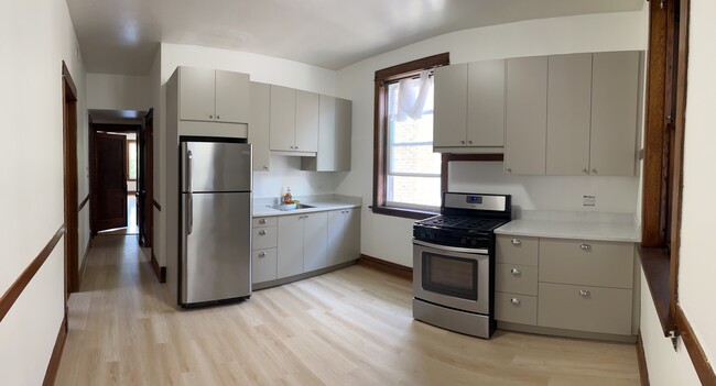 Kitchen - 2341 W Cortez St Apartments Unit #2