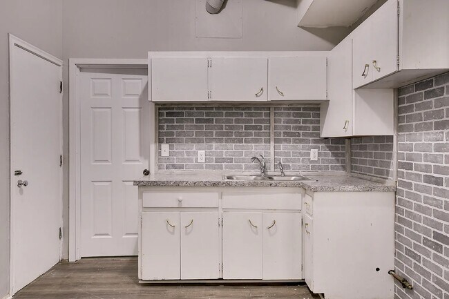 Photo - 1305 S 32nd Street