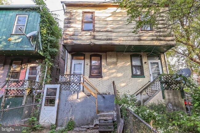 Photo - 1217 Hunter St