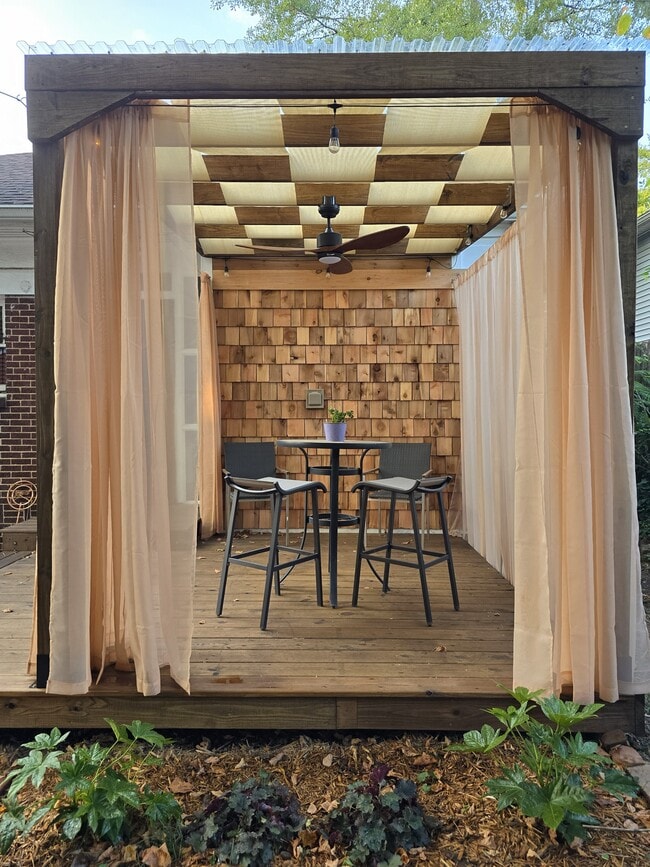 Photo - 1149 Hardee St NE