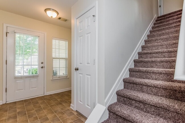 Photo - 2740 Mayfair Dr