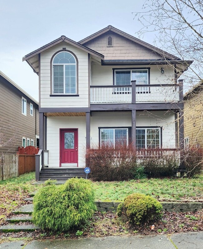 3 Bedroom Home in Everett - 3 Bedroom Home in Everett